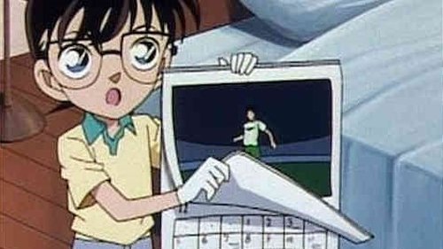 Continua la historia de amor entre detectives (2)