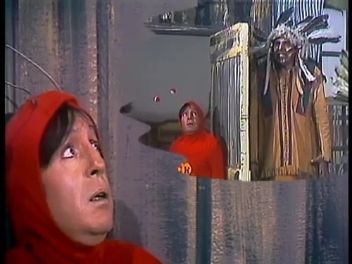 La lata de jugo / Fraude en el restaurante / El fantasma del Piel Roja